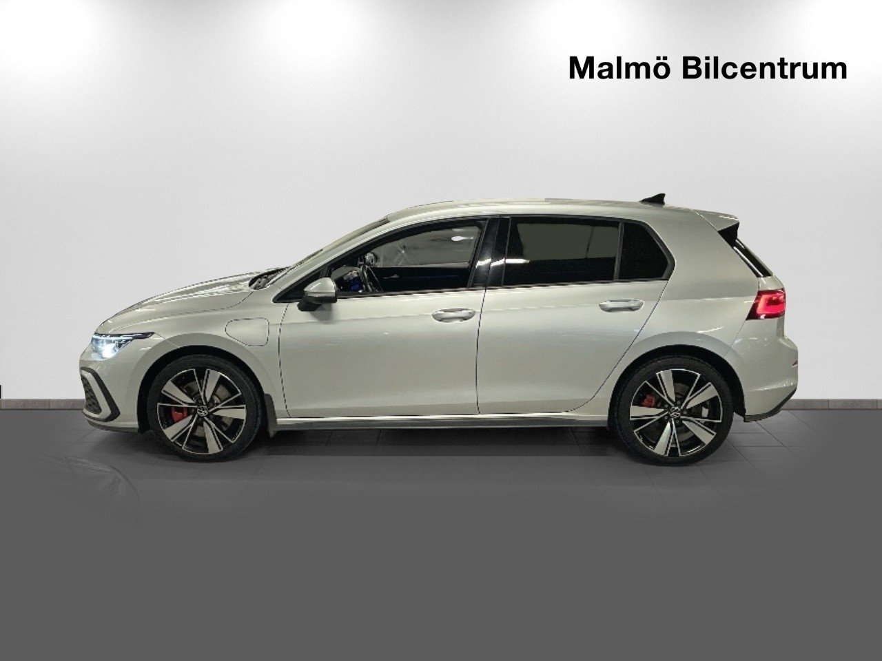 Volkswagen Golf GTE 2021, kuva 2/10