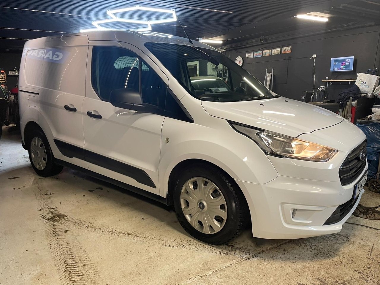 Ford Transit Connect 2019, photo 6/10