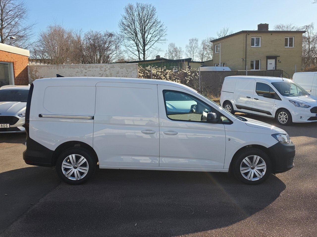 Volkswagen Caddy Maxi 2023, bild 4/23