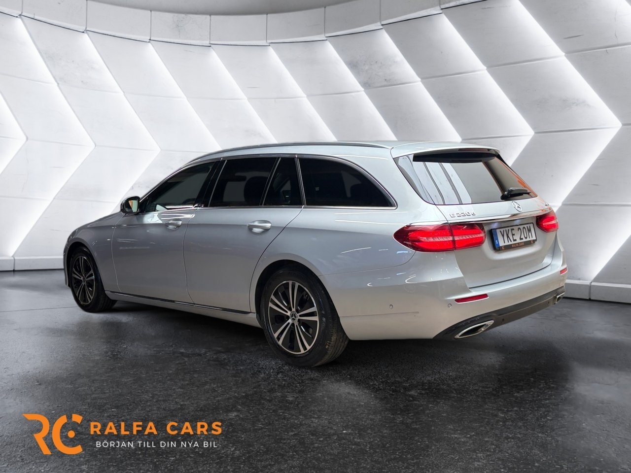Mercedes-Benz E 2019, bild 4/17