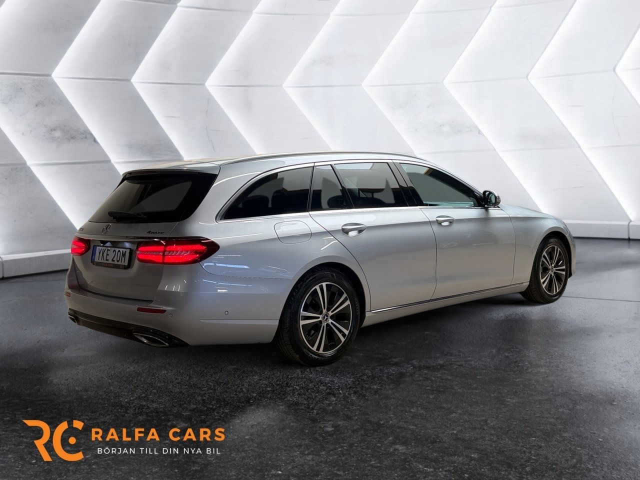 Mercedes-Benz E 2019, bild 7/17