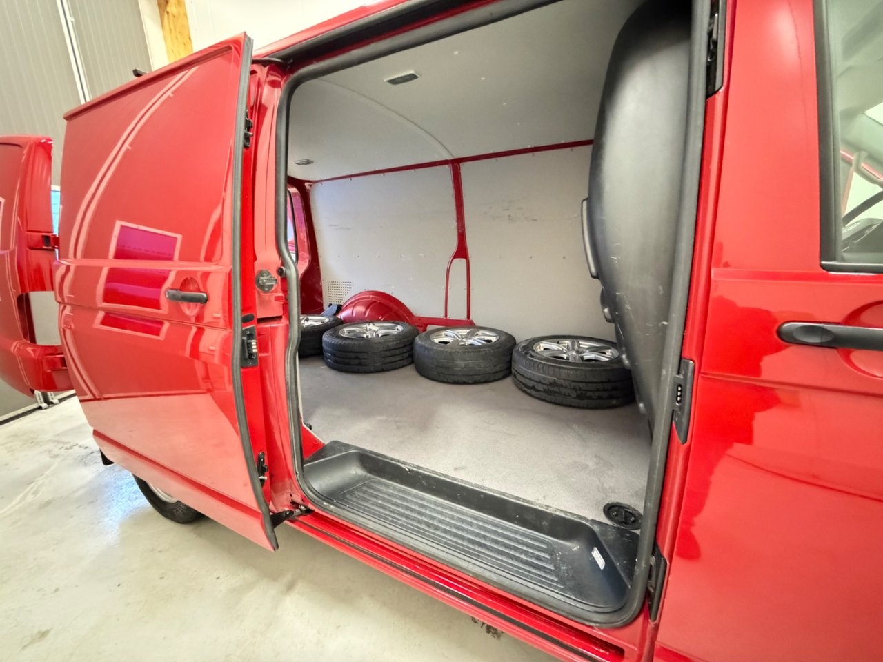 Volkswagen Transporter 2019, bild 7/15
