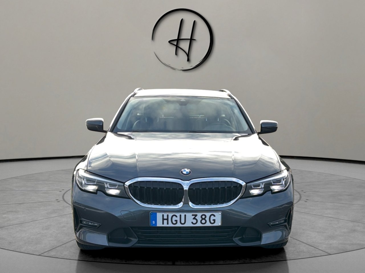 BMW 330 2021, kuva 3/10