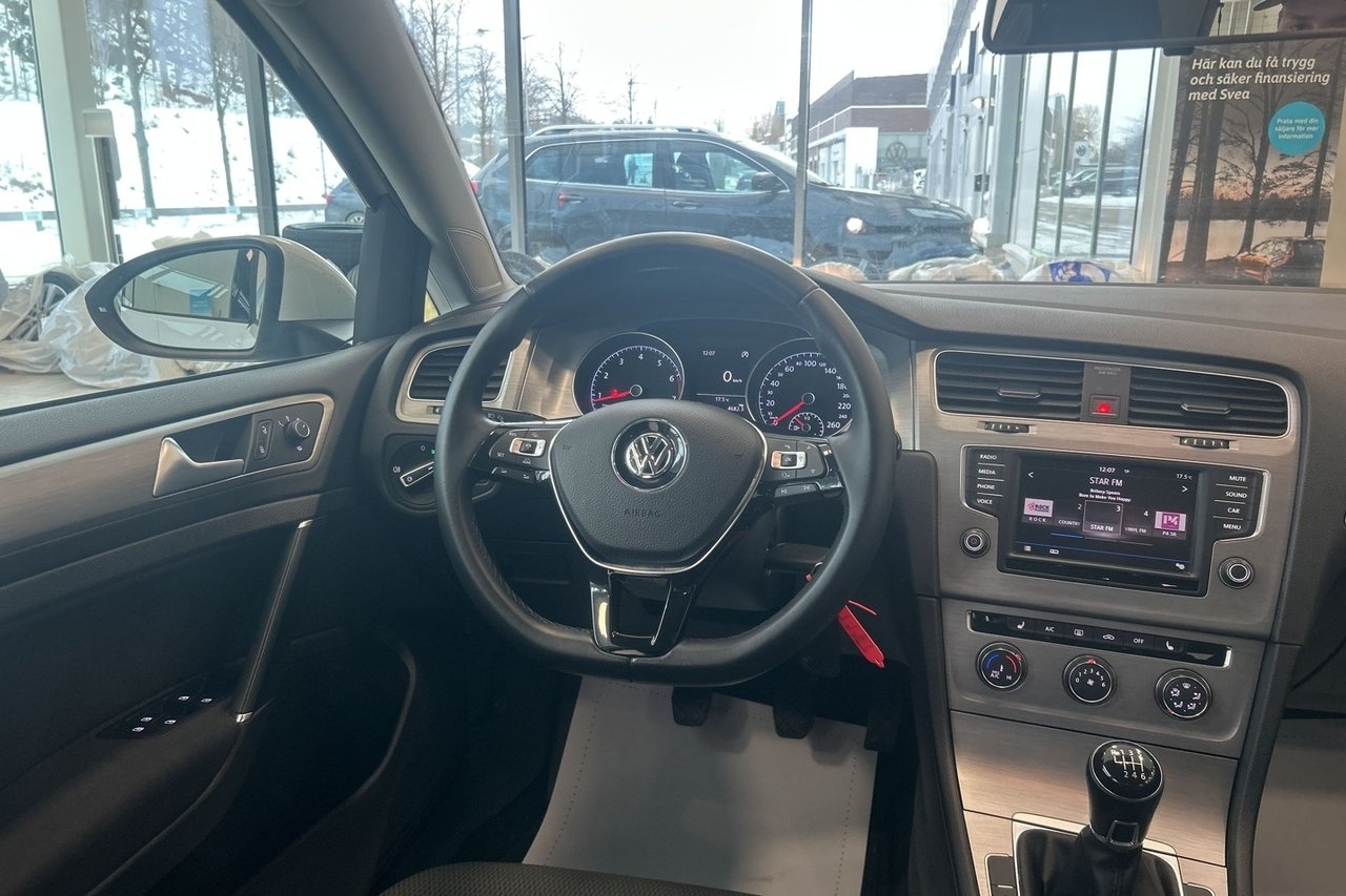Volkswagen Golf VII 5-dörrar 1.2 TSI BMT 2017, bild 6/10