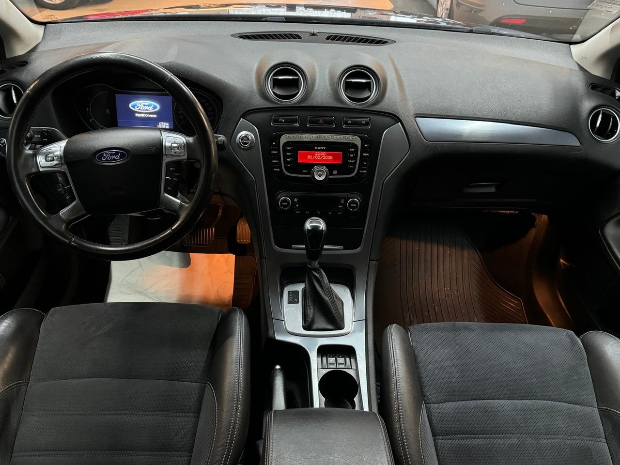 Ford Mondeo 2012, photo 6/10