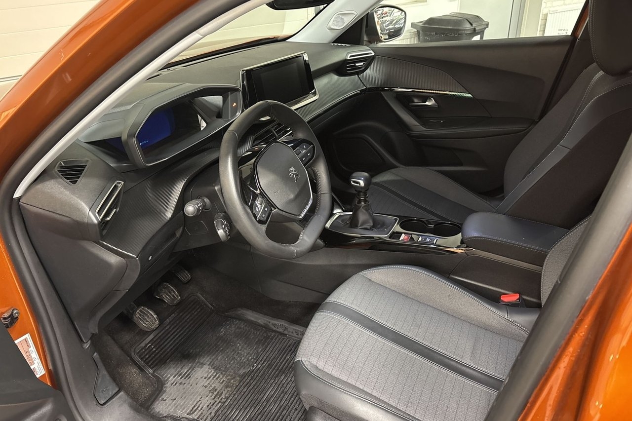 Peugeot 2008 1.2 PureTech 130 2022, bild 7/10