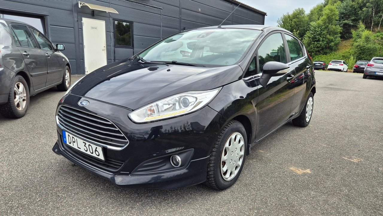 Ford Fiesta 2015, kuva 2/9