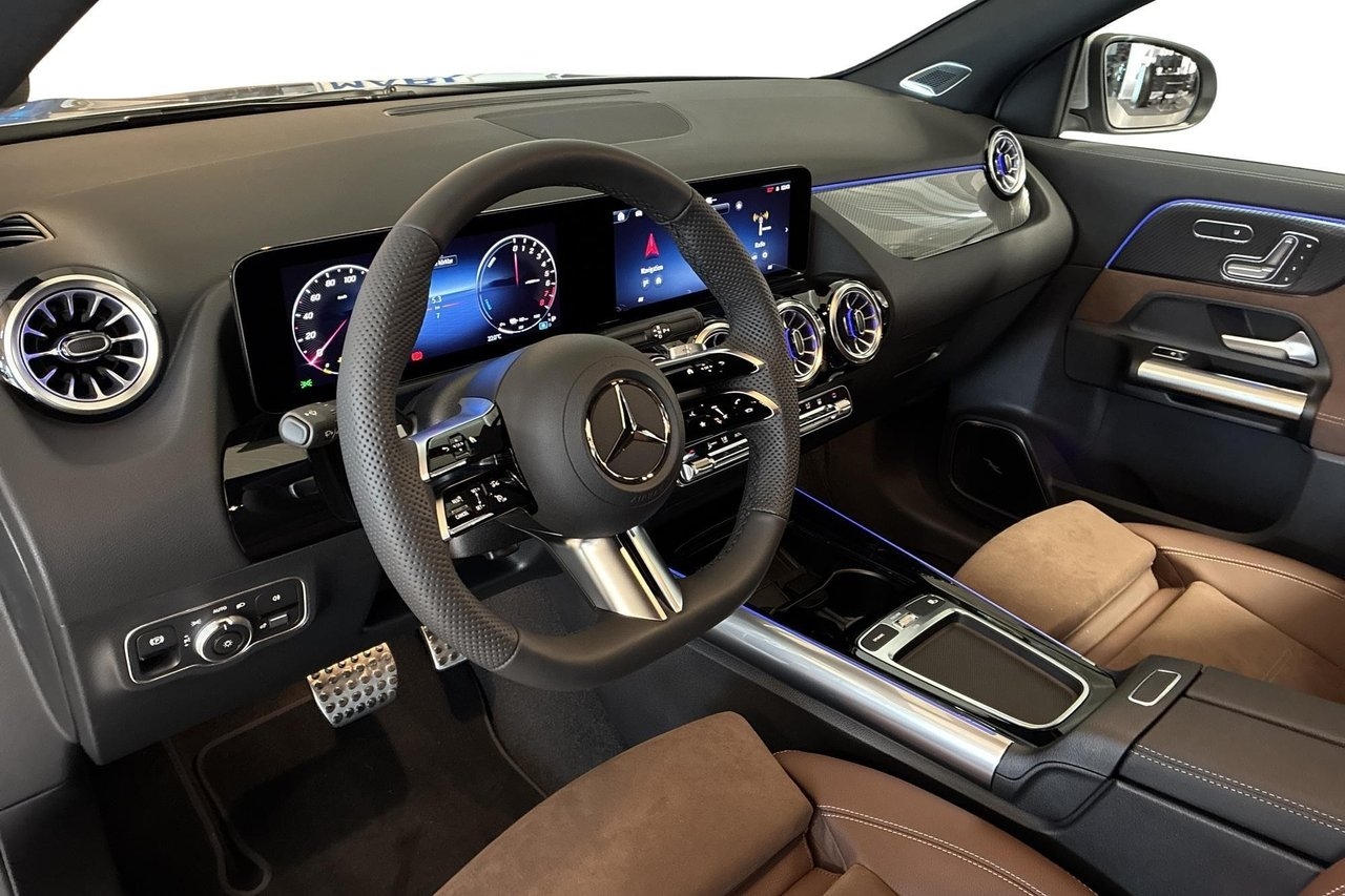 Mercedes-Benz GLA 250 e 2026, photo 6/13
