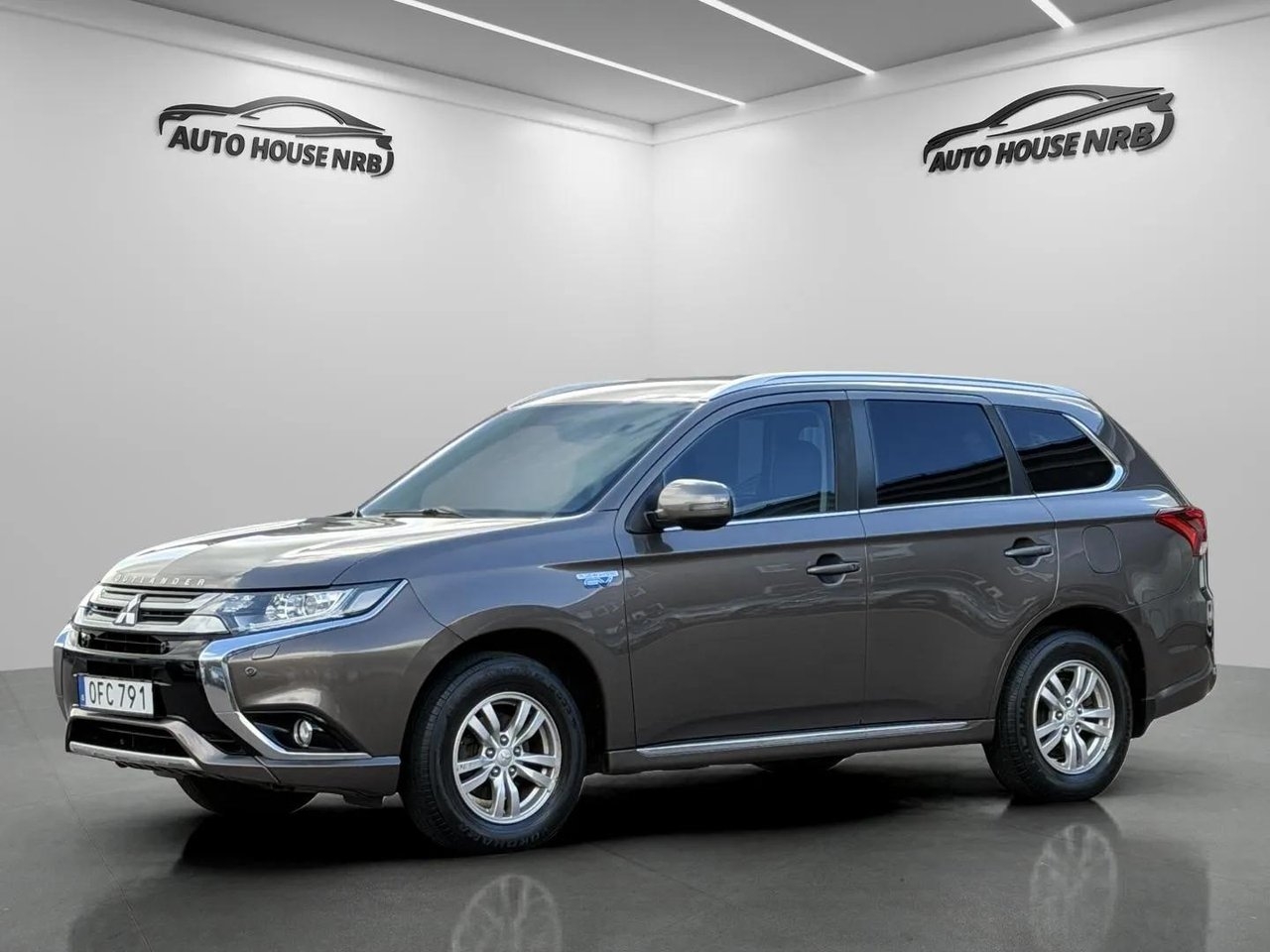 Mitsubishi Outlander 2016, kuva 2/27