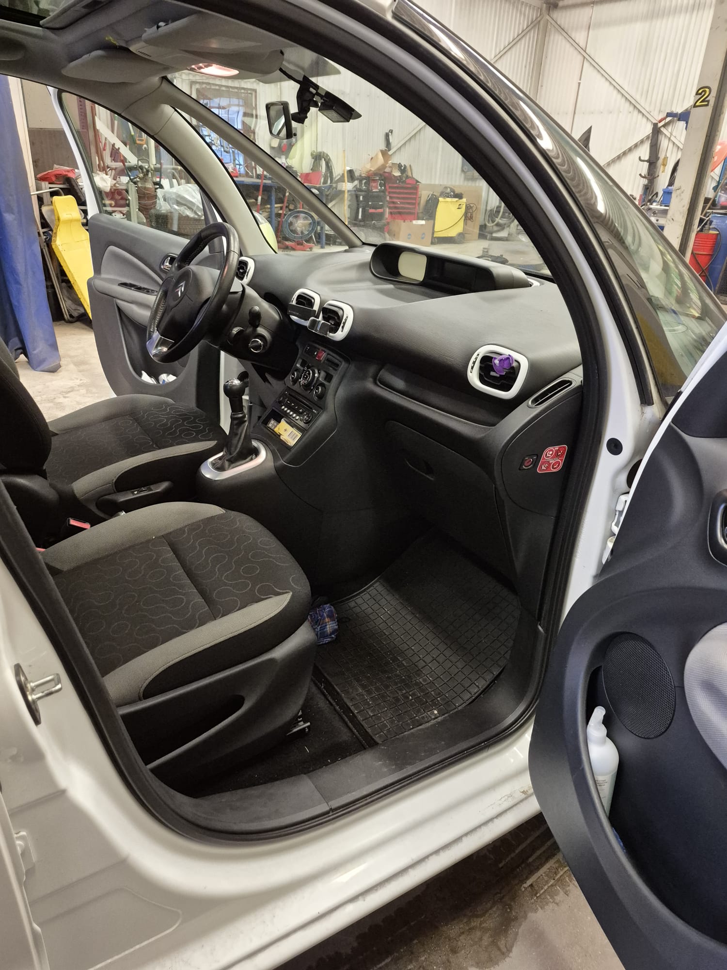 Citroen C3 Picasso 2011, bild 4/6