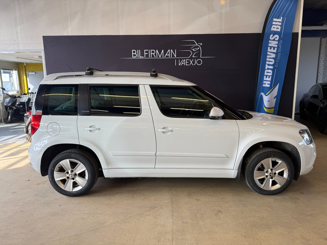 Skoda Yeti 1.6 TDI Businessline 2014, bild 3/10