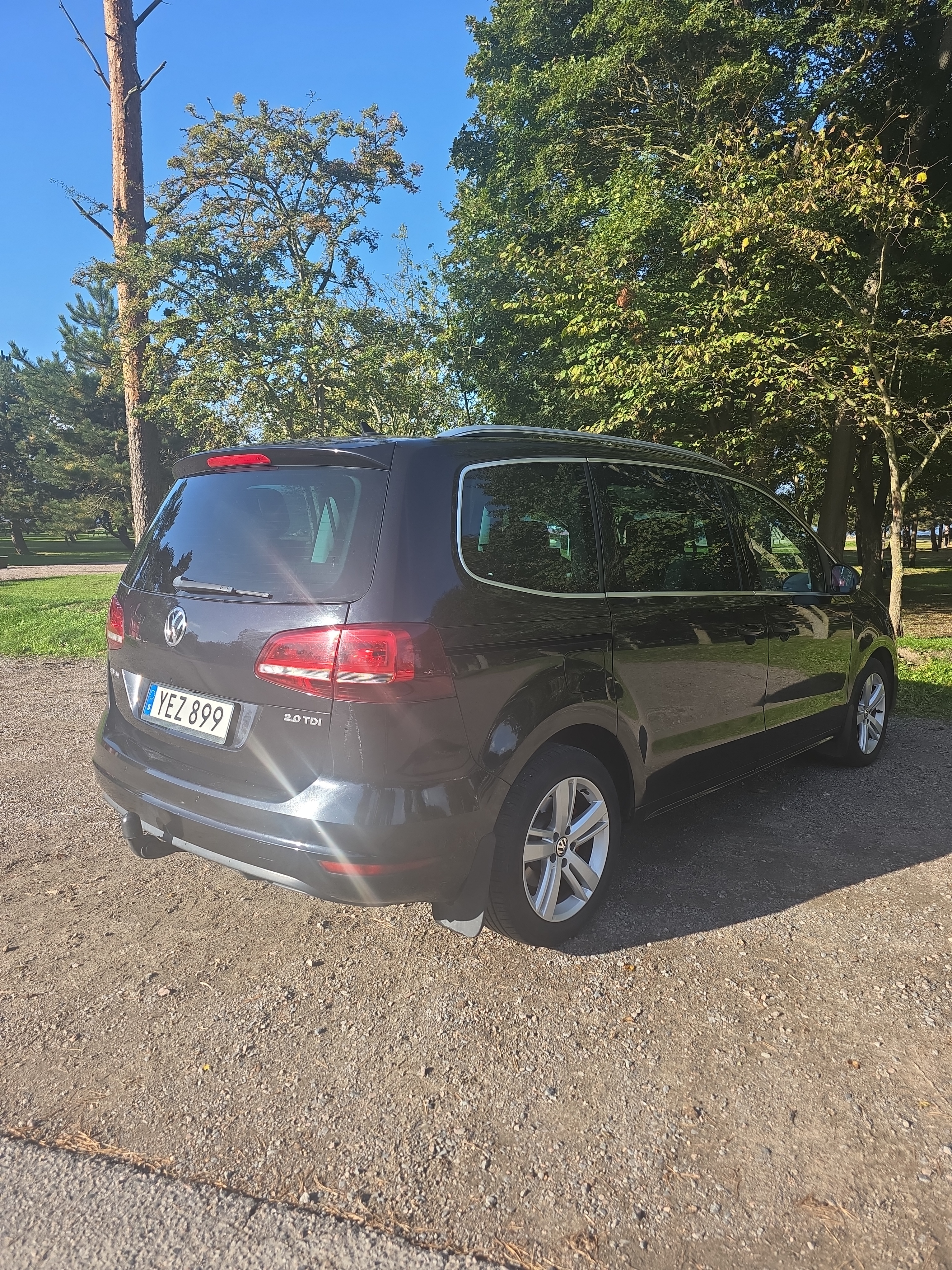 Volkswagen Sharan 2017, photo 6/10