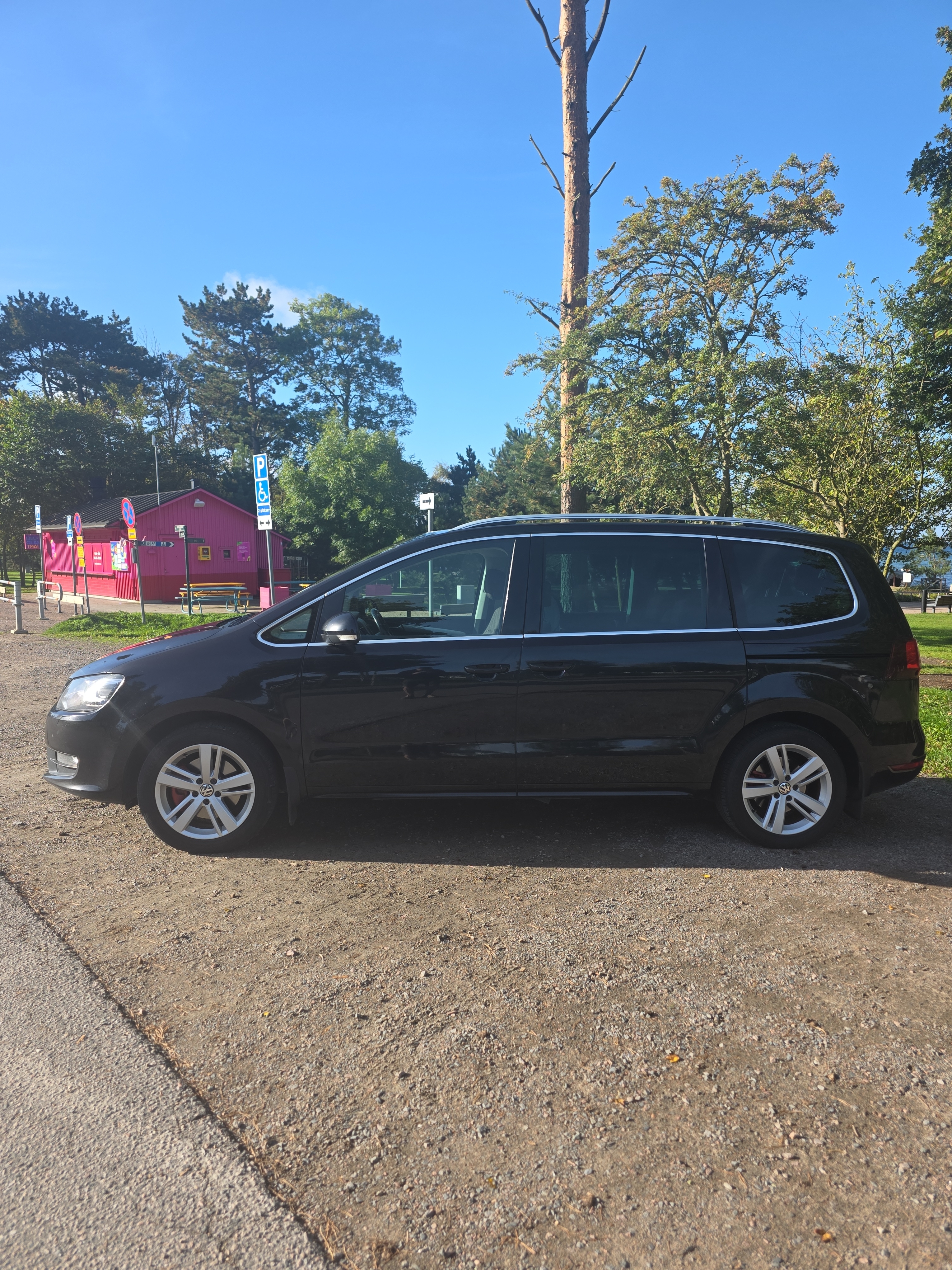 Volkswagen Sharan 2017, photo 5/10