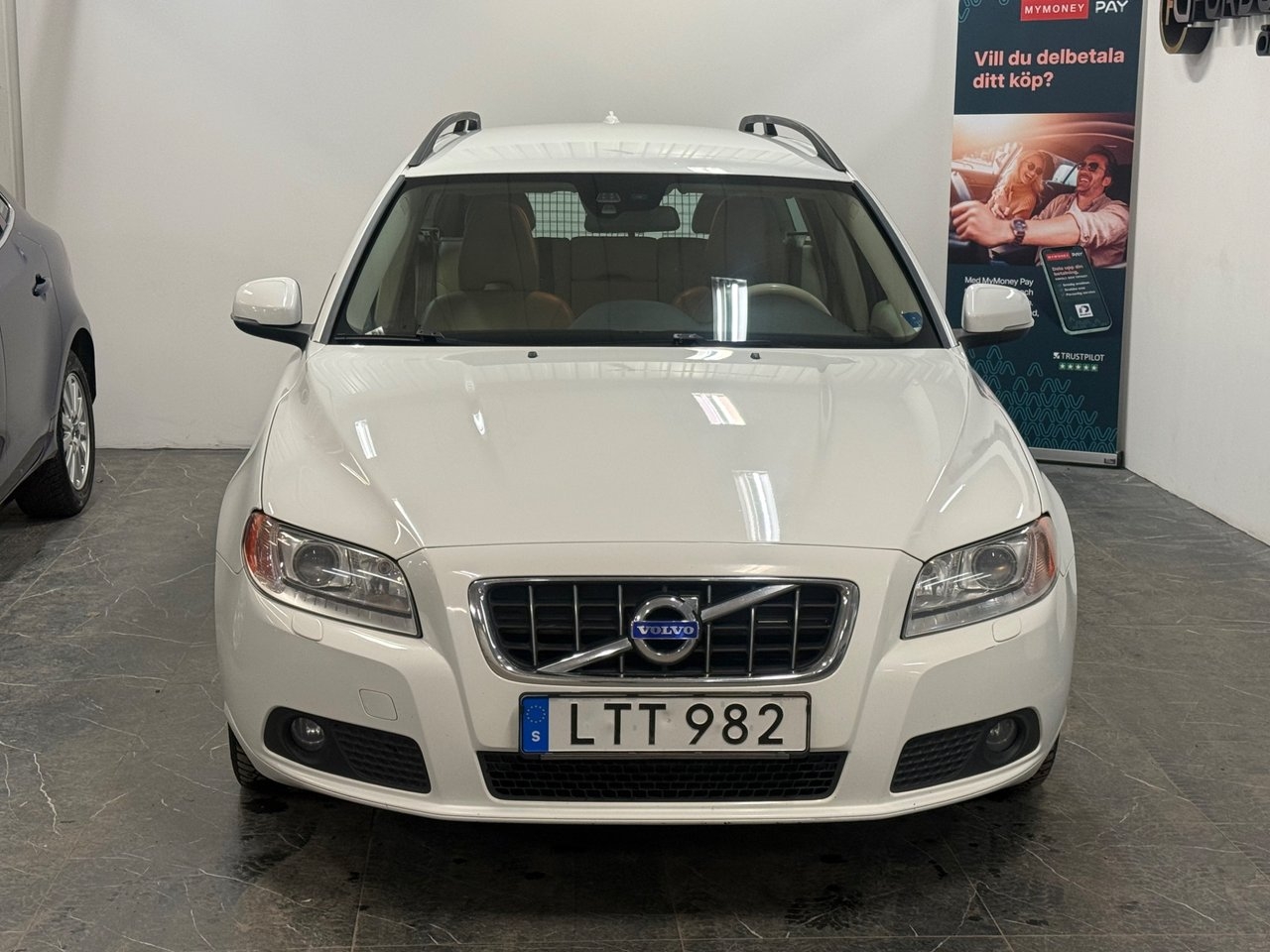 Volvo V70 1.6 DRIVe Momentum 2012, kuva 2/10