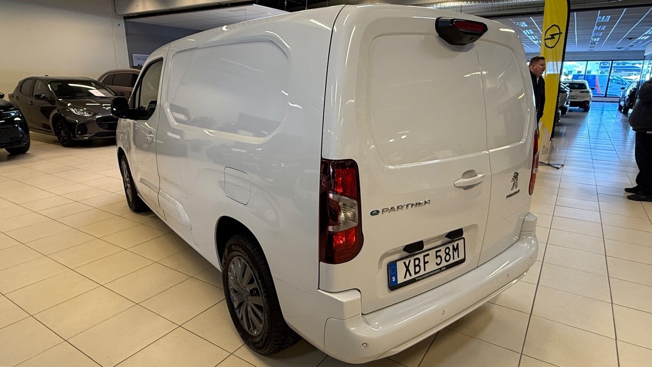Peugeot e-Partner L2 2023, bild 2/10