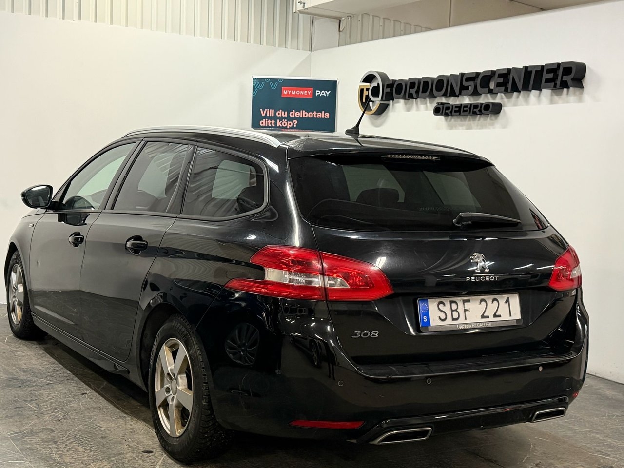 Peugeot 308 SW 1.6 BlueHDi 120 Automat 2016, photo 4/25