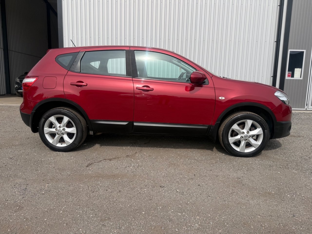 Nissan Qashqai 2.0 CVT Euro 5 2012, bild 3/19