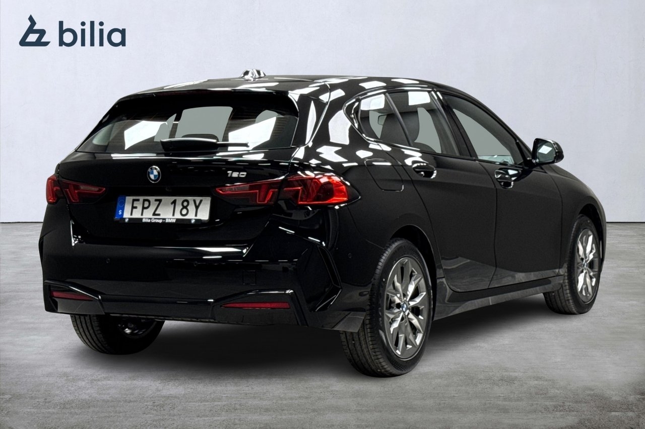 BMW 120 2026, bild 5/10
