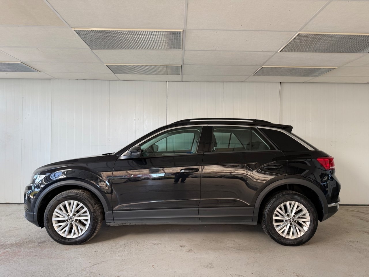 Volkswagen T-Roc 2021, bild 2/10
