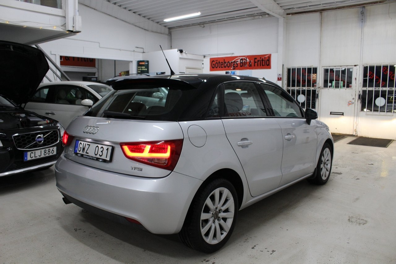 Audi A1 2014, photo 6/10