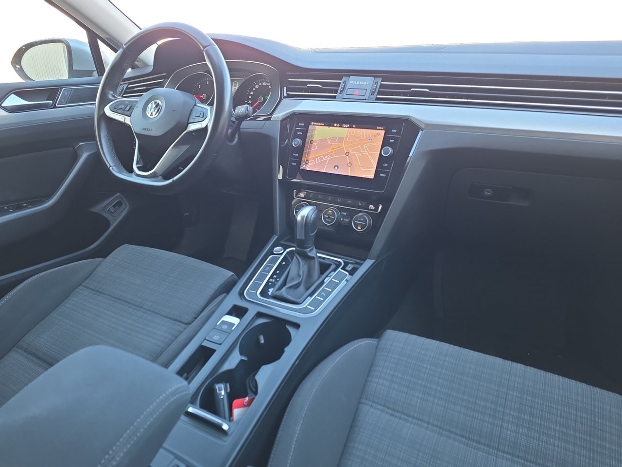 Volkswagen Passat 2020, bild 7/14