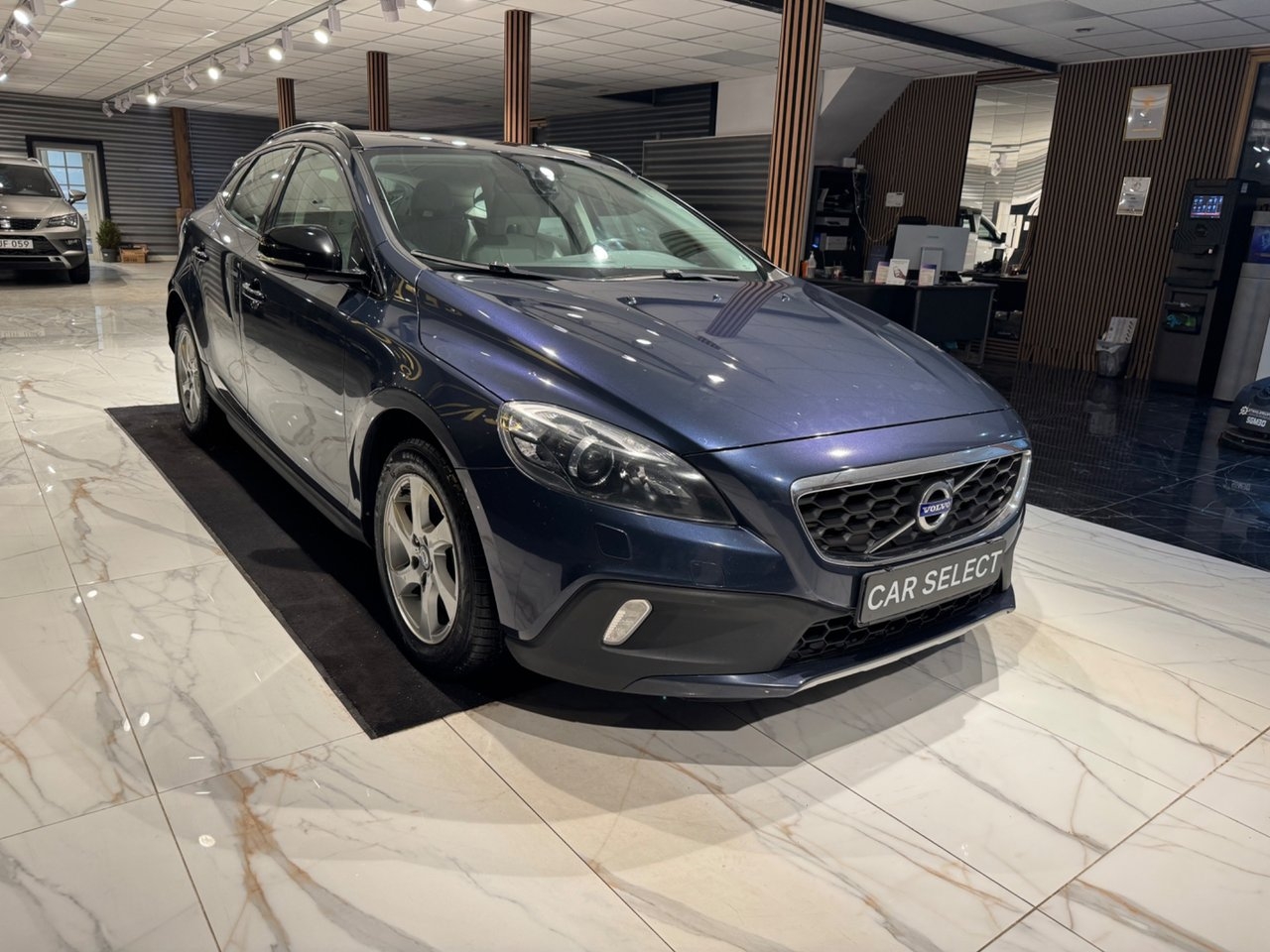 Volvo V40 Cross Country D4 Summum 2014, bild 7/10