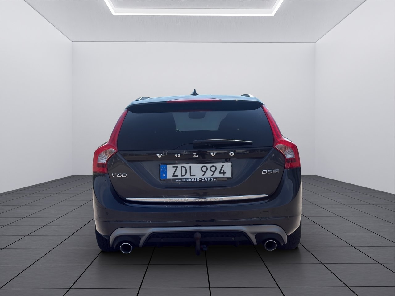Volvo V60 D5 Plug-in Hybrid 2018, bild 5/27