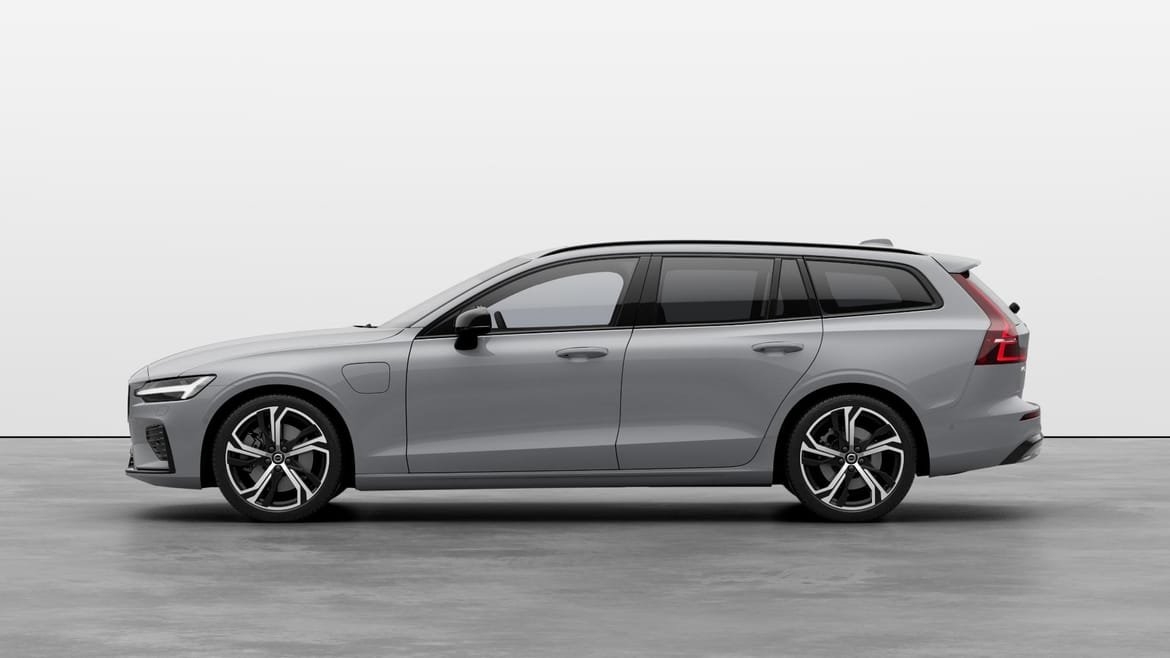 Volvo V60 T6 Plus Dark Nordic Edition 2026, bild 2/17
