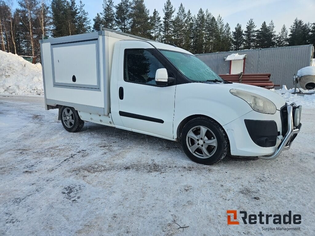 Fiat Doblo 2012, bild 2/10