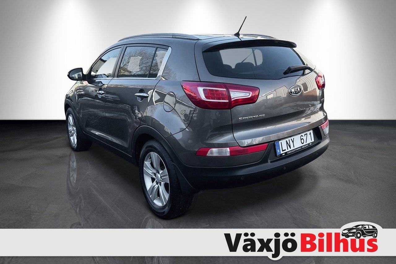 Kia Sportage 1.7 CRDi 115HK, Euro 5 2011, bild 2/9