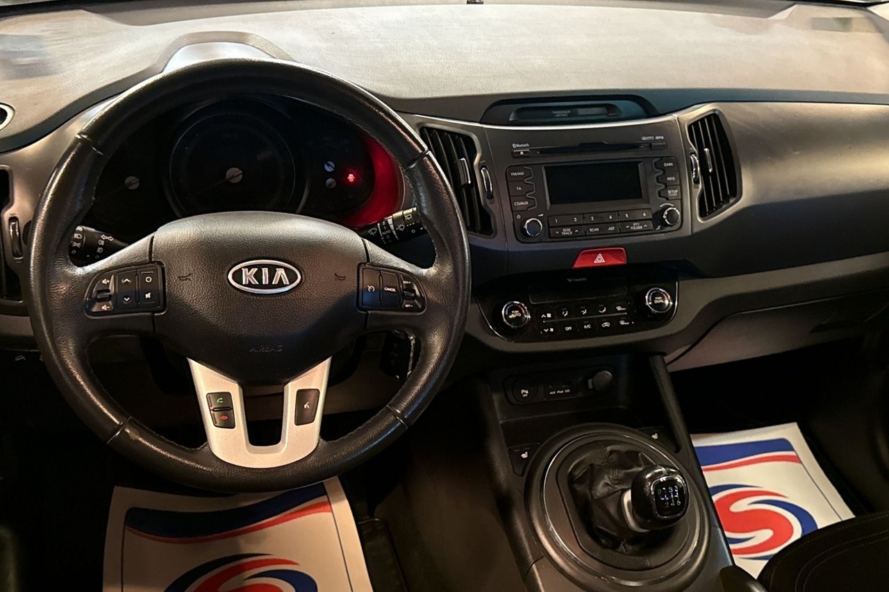 Kia Sportage 1.7 CRDi 115HK, Euro 5 2011, bild 7/9