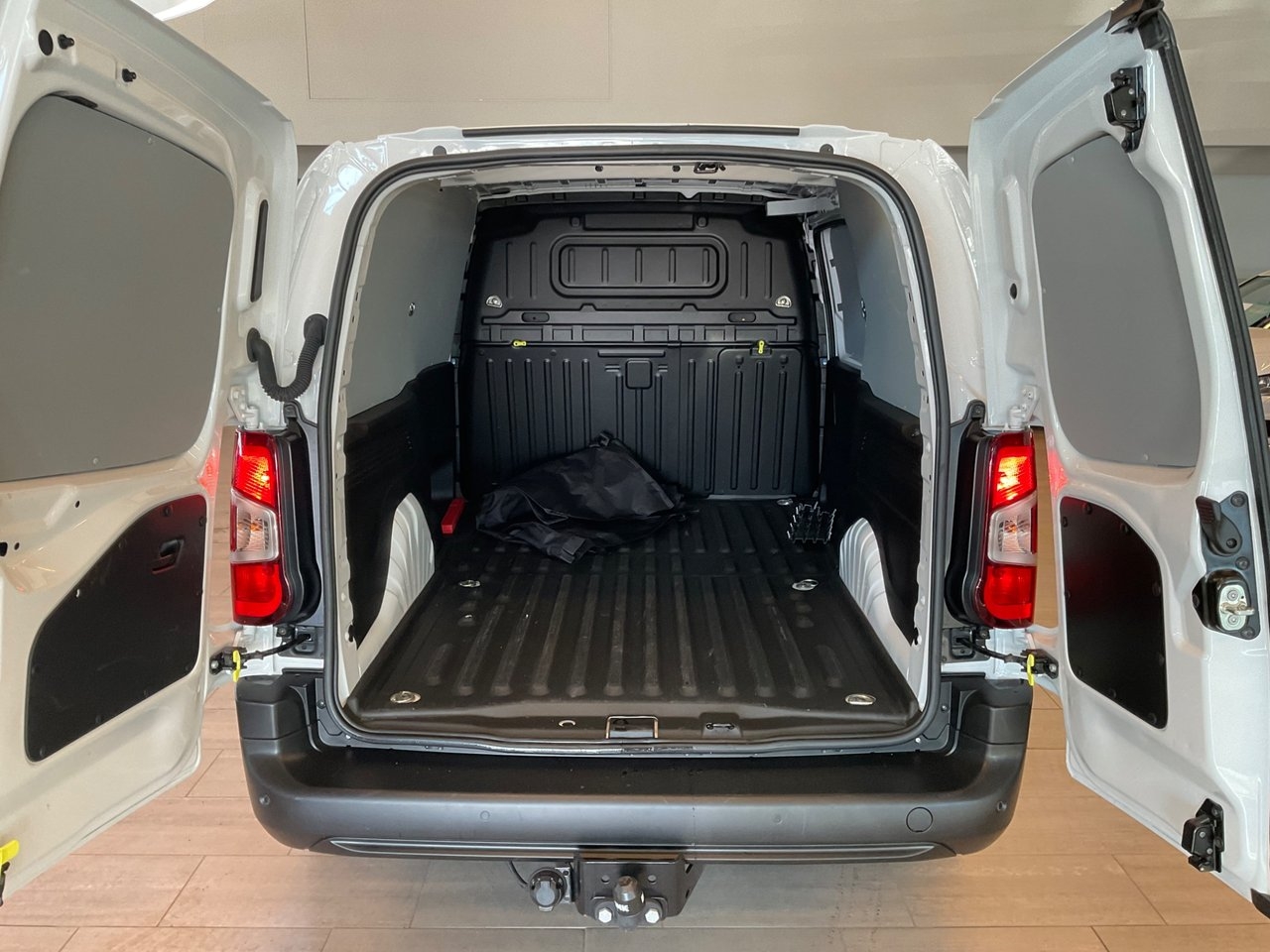 Citroen Berlingo 102 hk L2 Drag MOMS 2023, kuva 6/10
