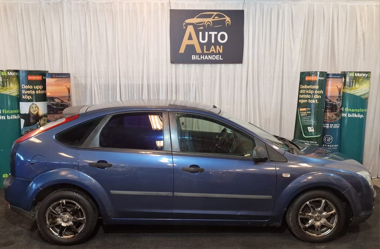 Ford Focus 5-dörrars 1.6 Ti-VCT Euro 4 2005, kuva 3/7