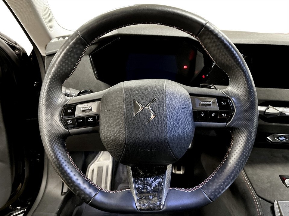 DS 4 Performance Line 1.2 PT 130hk Aut 2022, bild 7/10