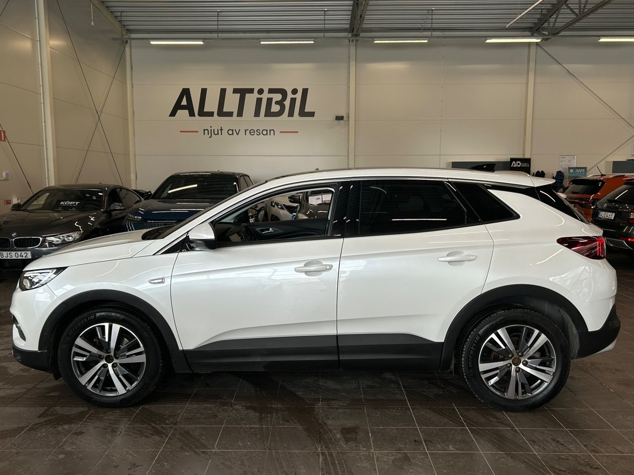 Opel Grandland X 1.6 CDTi Dynamic 2018, bild 4/10