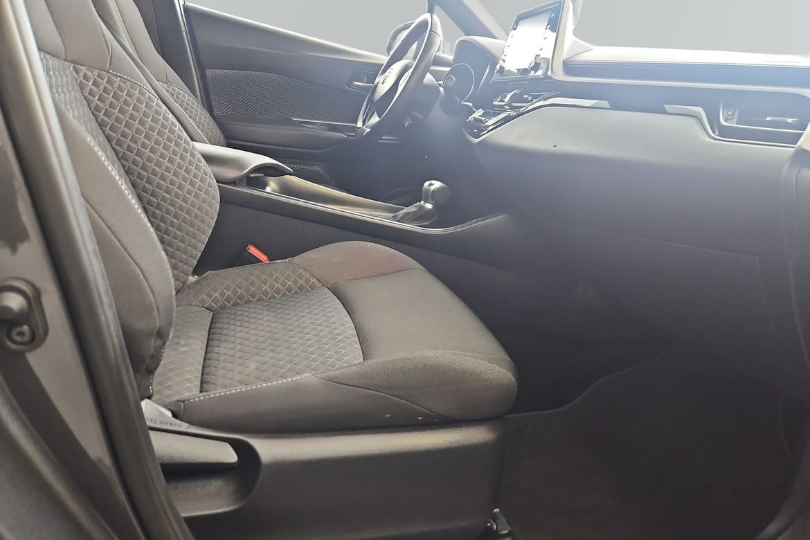 Toyota C-HR 1,8 HYBRID ACTIVE 2021, bild 6/10