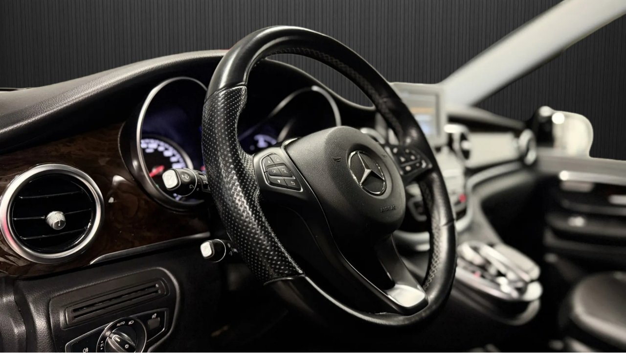 Mercedes-Benz V 2019, bild 6/10
