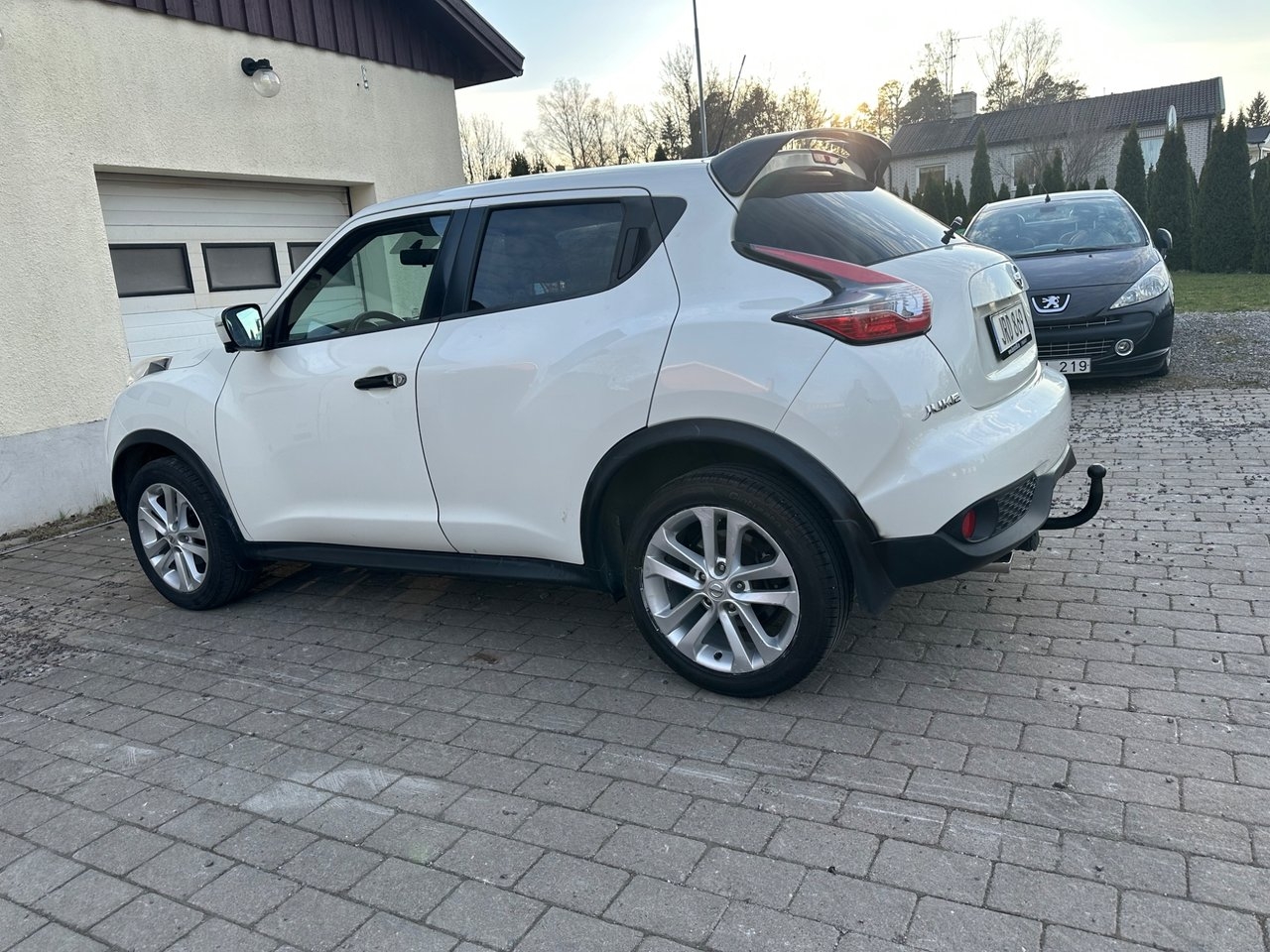 Nissan Juke 1.6 XTRONIC-CVT 2015, bild 4/10