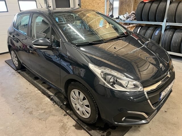 Peugeot 208 5-dörrar 1.2 PureTech 2017, bild 2/12