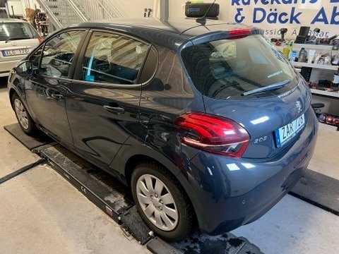 Peugeot 208 5-dörrar 1.2 PureTech 2017, bild 4/12