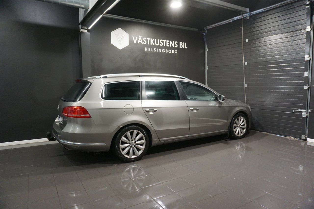 Volkswagen Passat 2012, bild 7/10