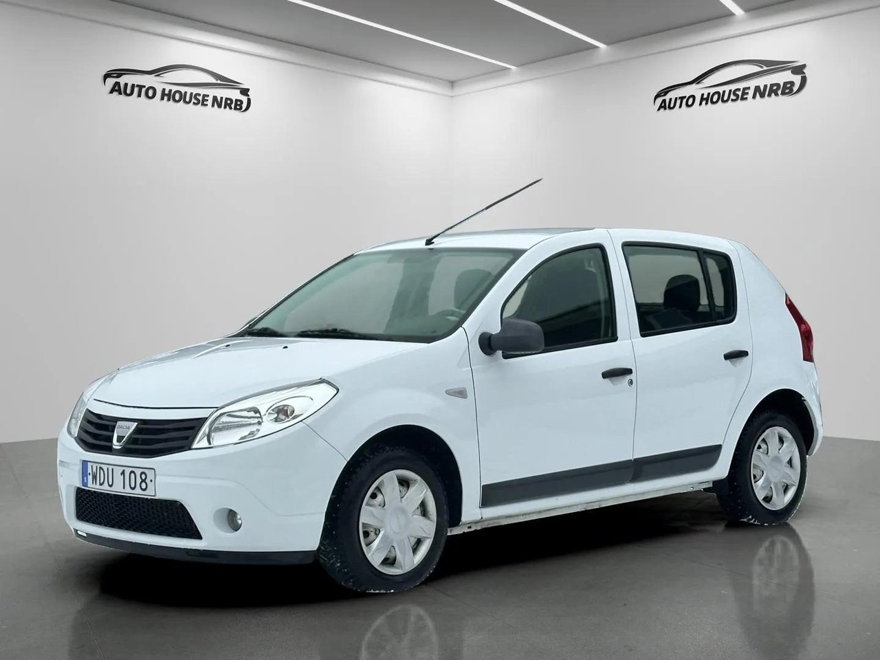 Dacia Sandero 1.6 E85 eco2 NYSER 2011, bild 2/18