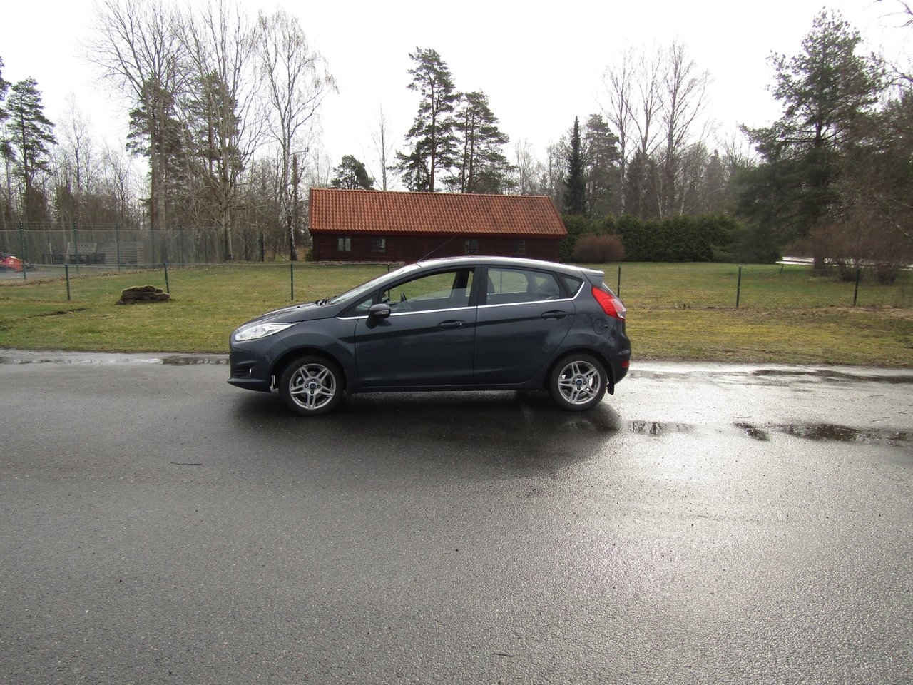 Ford Fiesta 2015, bild 4/10