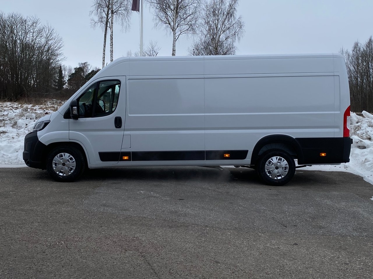 Peugeot Boxer DEMOBIL / L4 H2 2025, bild 3/10