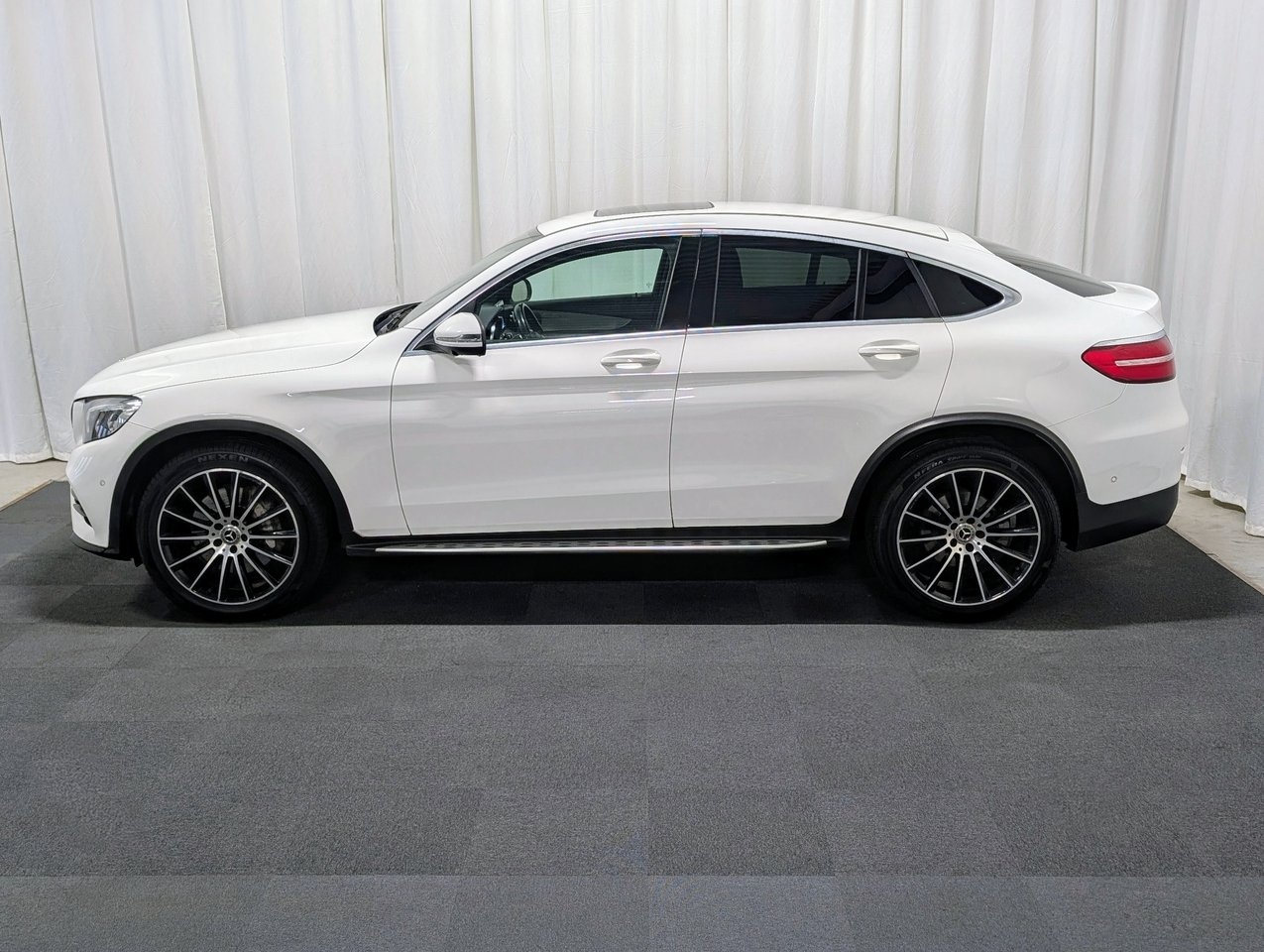 Mercedes-Benz GLC 2018, bild 2/10