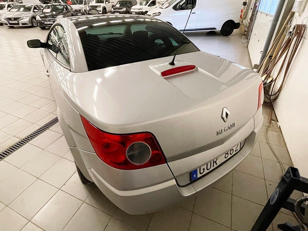 Renault Megane Coupé-Cabriolet 1.6 110hk 2008, bild 3/4