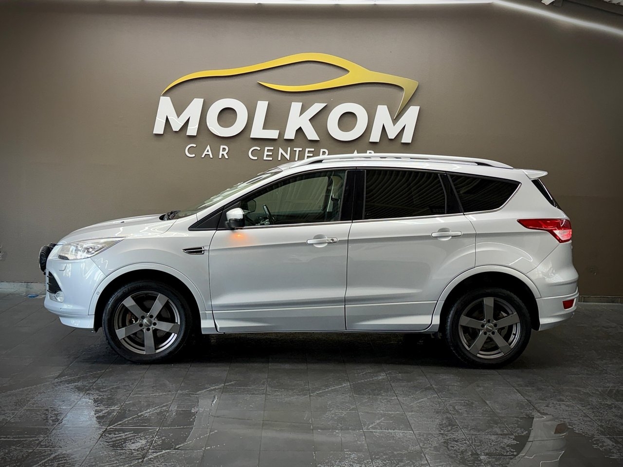 Ford Kuga 2016, kuva 5/10