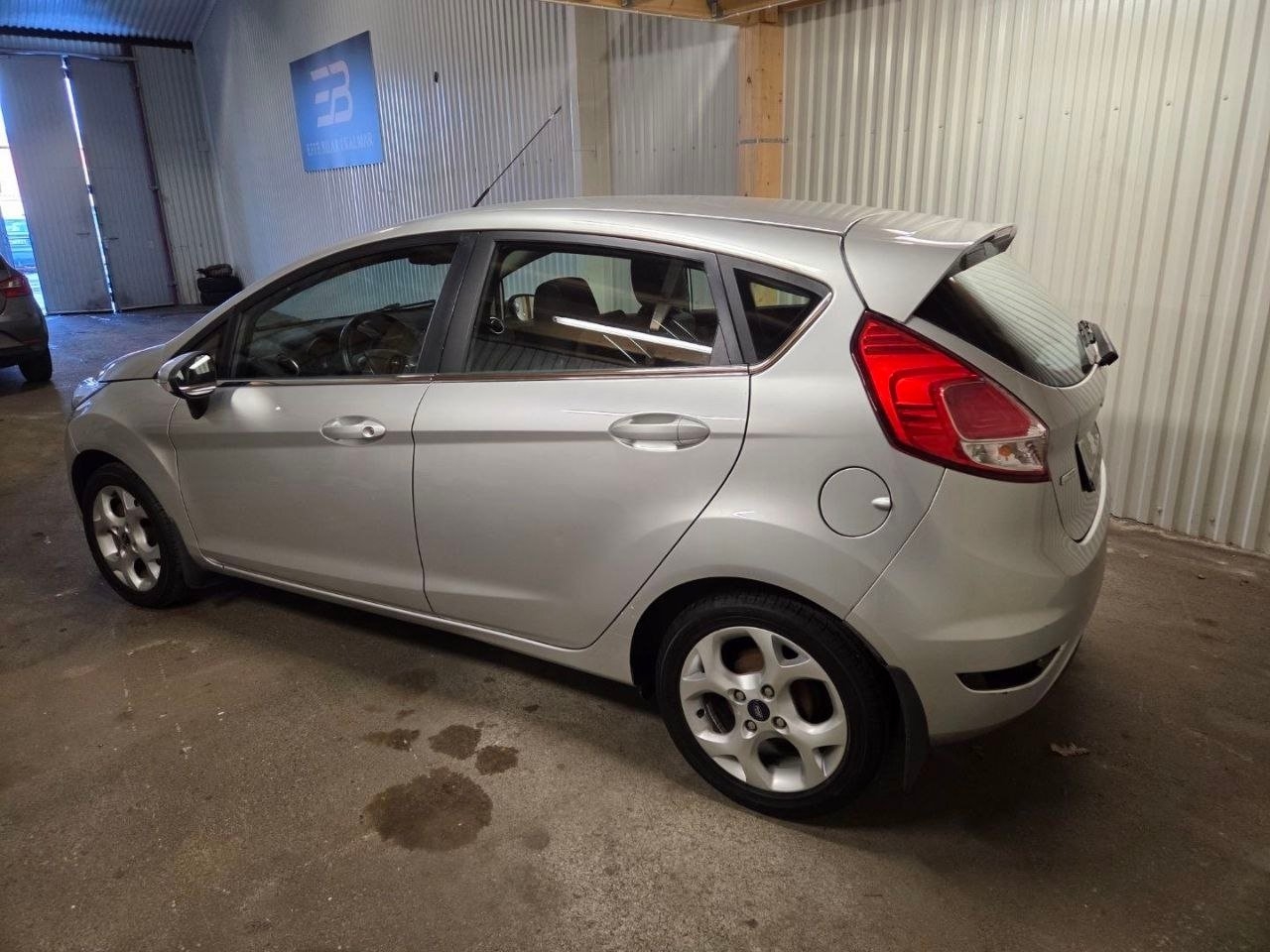 Ford Fiesta 5-dörrar 1.0 Titanium Euro 5 2013, bild 4/5