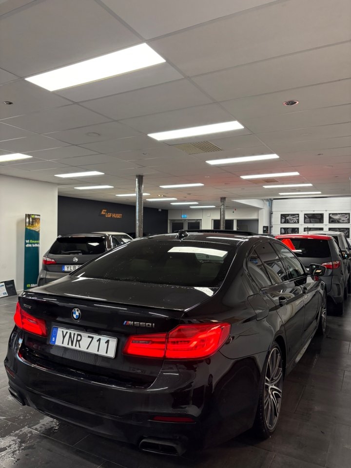 BMW M550i I xDrive 2018, photo 3/10