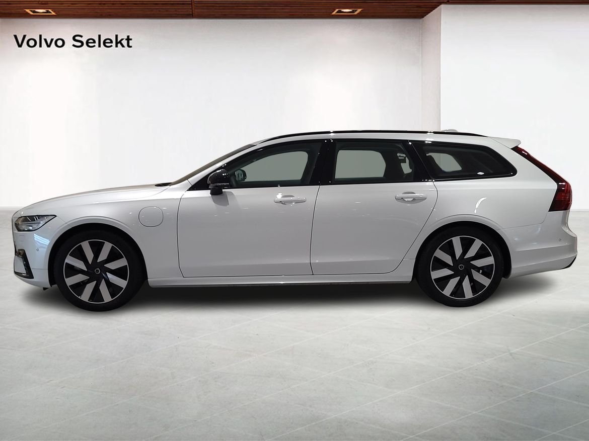 Volvo V90 T6 Plus Dark Nordic Edition 2026, photo 3/19